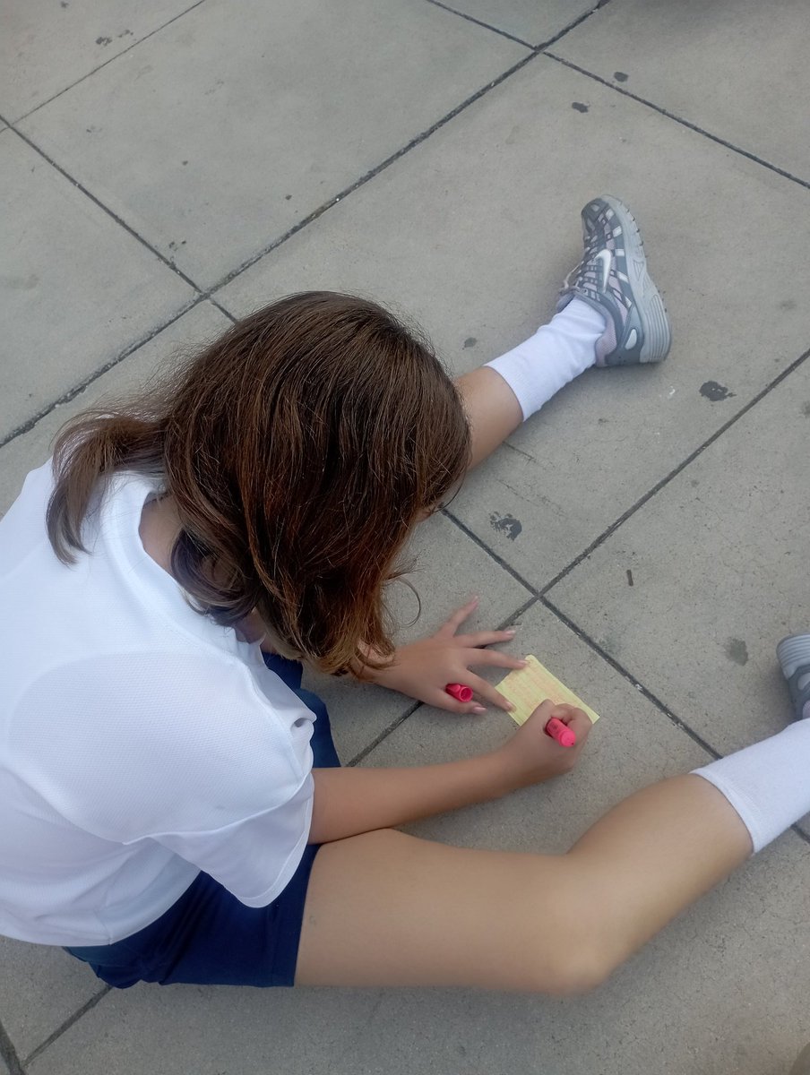 VVickycastanedo's tweet image. 🗣️Llegó "Ahí Es!" a la Guido Fuentes. Las y los adolescentes dijeron presente en el debate sobre violencia de género. 🟣 Conocer, visibilizar y actuar: así construimos una cultura de paz desde las nuevas generaciones. #NoMás #LaHabanaViveEnMí #MujeresEnRevolución