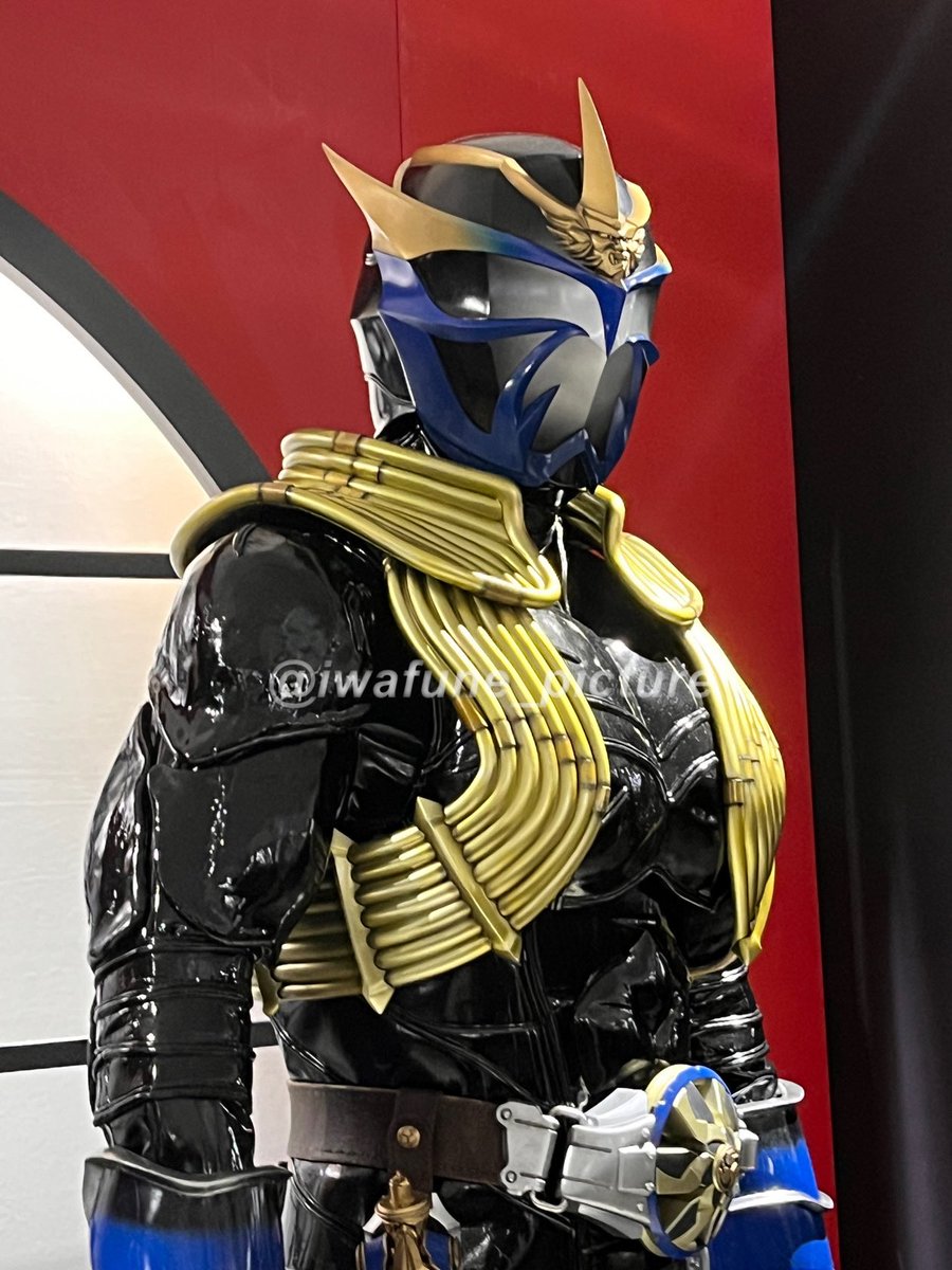 仮面ライダー 響鬼 アームド響鬼マスク アトラク コスプレ 1/1 マスク