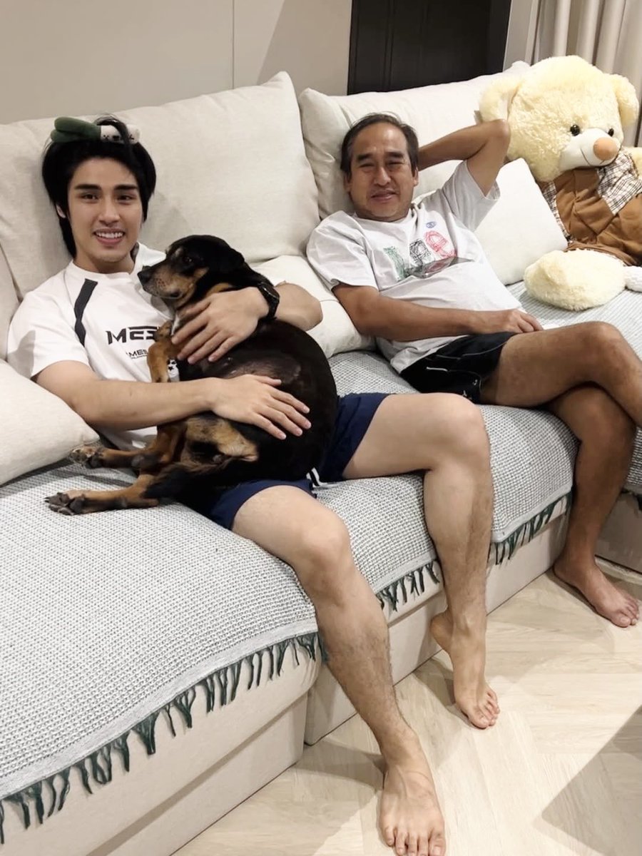 น่ารักมากกกกก น้องภูมิกับครอบครัว เบบี้มากๆ 🫵🏻🫵🏻🫵🏻🐕‍🦺🐈💕💕💕💕

#Poompps #PoomPuripun