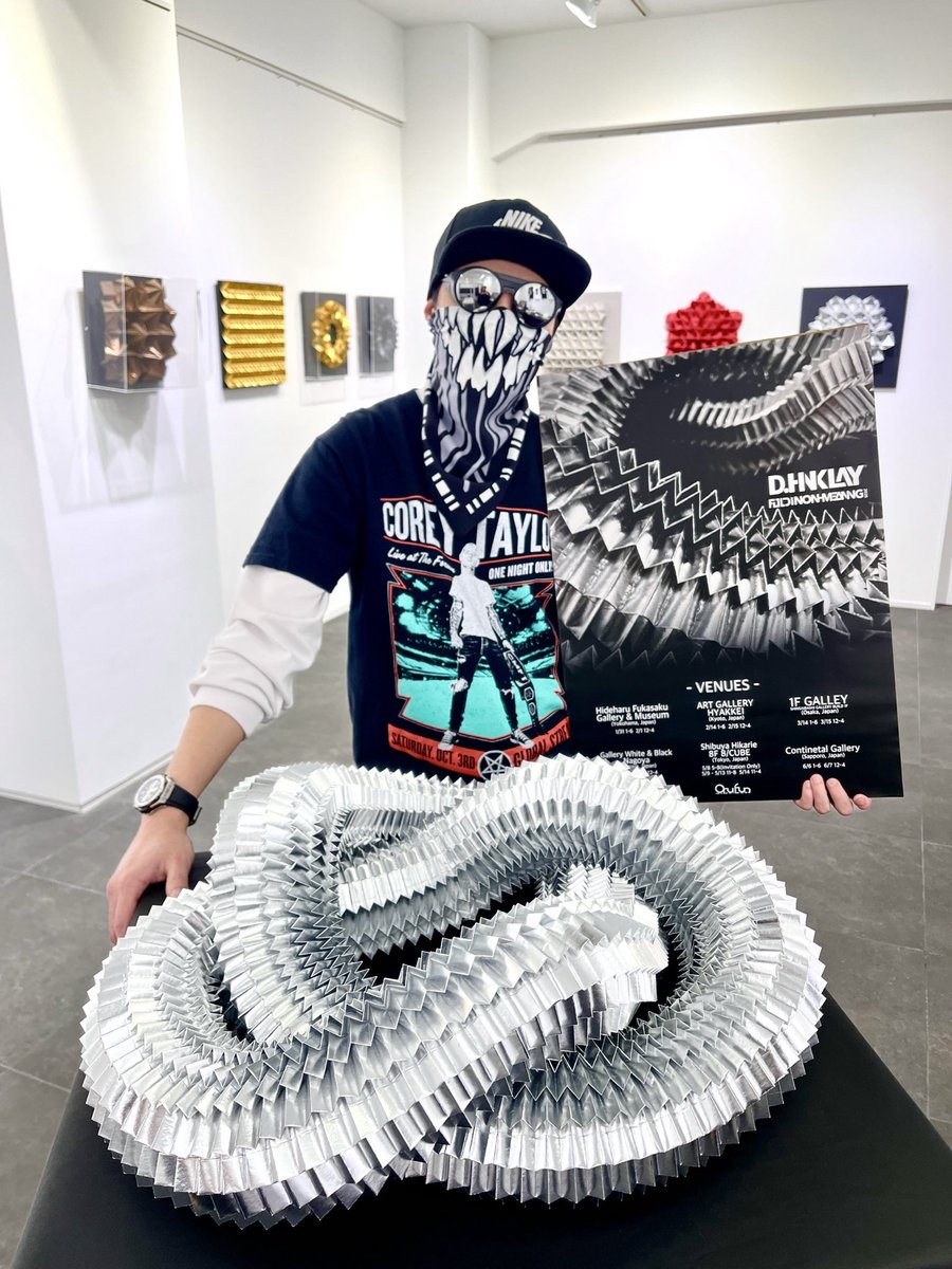 D. Hinklay tweet media