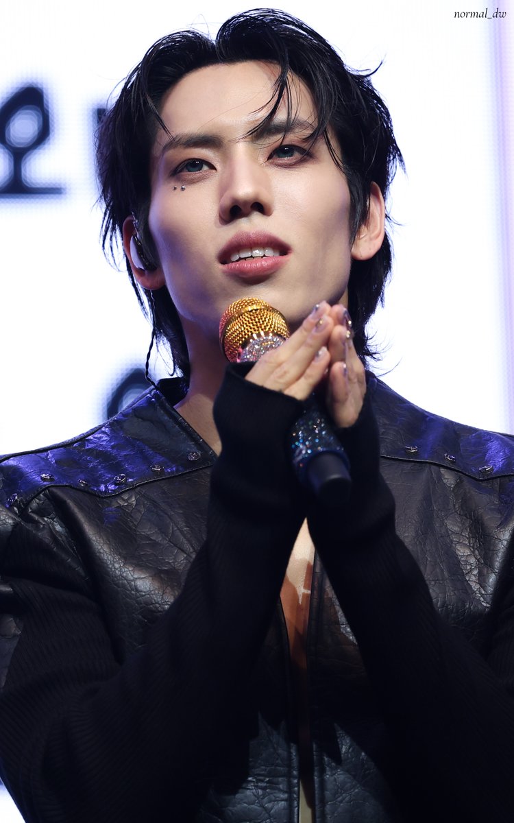 노말한 동우 tweet media