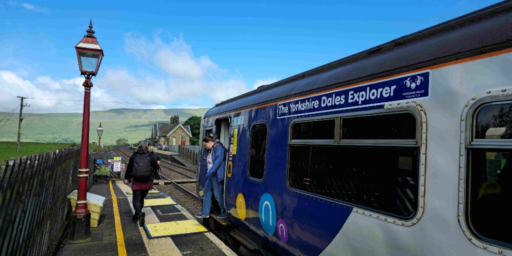 Yorkshire Dales National Park tweet media