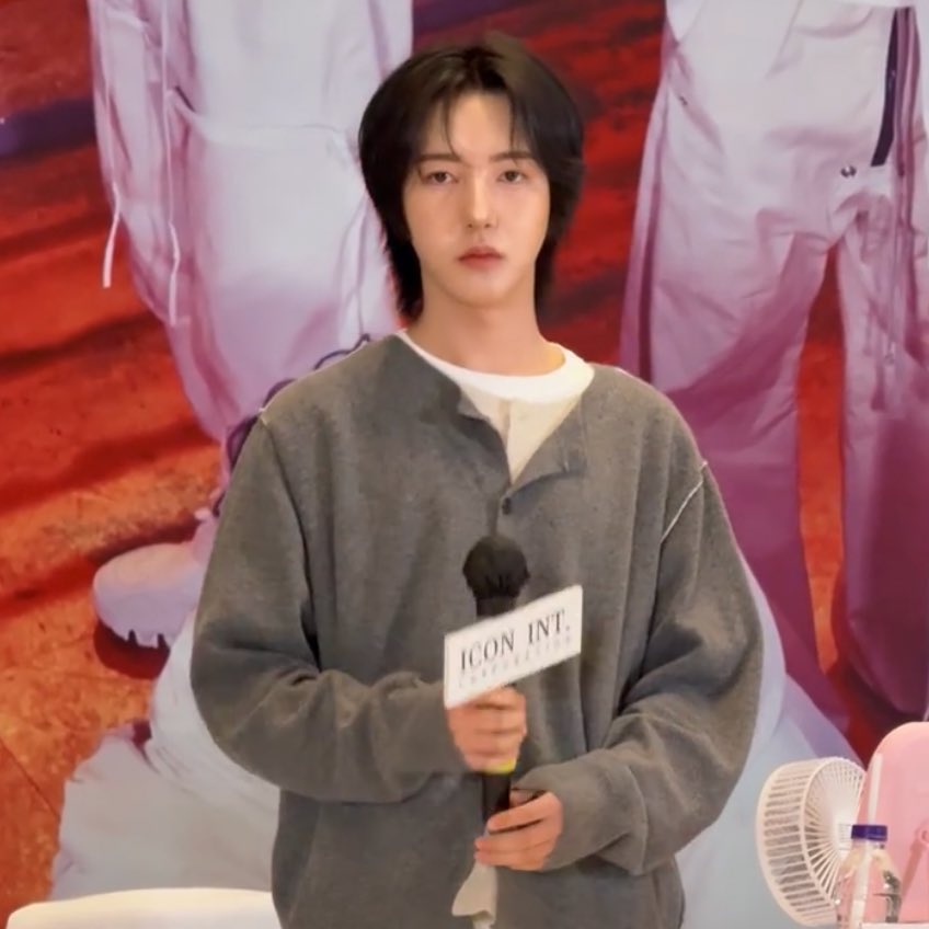 โห อินจุนน่ารักจัด ผมยาวประมาณนี้โคตรดีเลยอะT-T