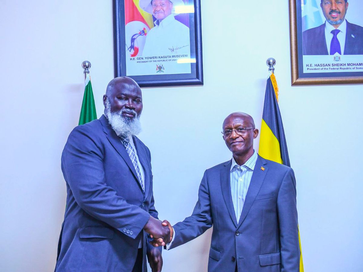 aussom_'s tweet photo. The SRCC & Head of AUSSOM, Amb. El Hadji Ibrahima Diene, today met Uganda’s Deputy Head of Mission to Somalia, Maj. Gen. (Rtd) Nathan Mugisha, in Mogadishu to discuss security and ongoing joint AUSSOM–SSF efforts against Al-Shabaab.

Amb. Diene commended @MODVA_UPDF personnel serving in Somalia for their contributions to peace, security and stability. Maj. Gen. (Rtd) Mugisha reaffirmed Uganda’s support for the AUSSOM mandate.

Both sides agreed to enhance cooperation and coordination for the Somali-led peace, security and stabilisation process.