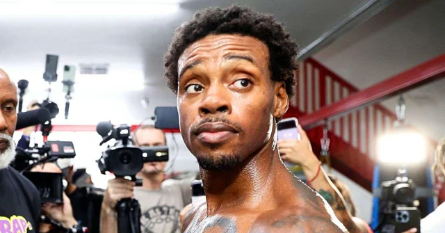 Visit NoSmokeBoxing.com 🥊 tweet media