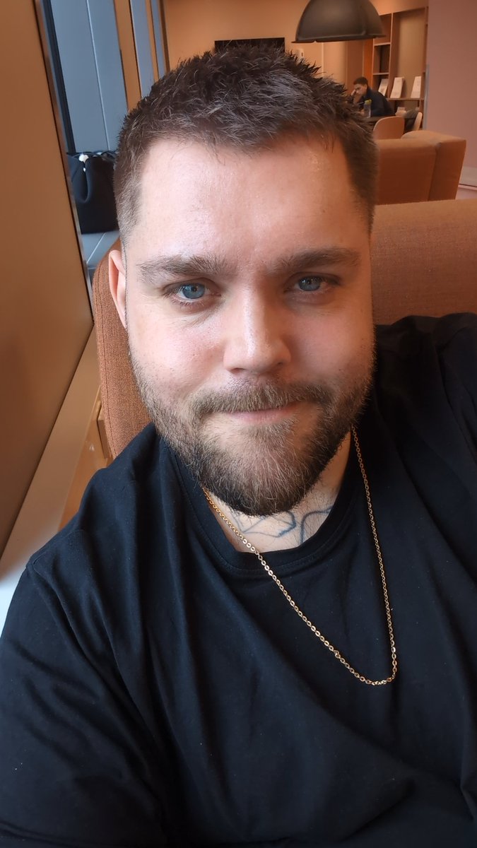 BigDaddyKarsten tweet media