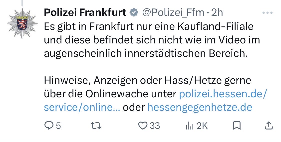 infotweet: Hass und Hetze gegen die Polizei Frankfurt ausdrücklich erwünscht.