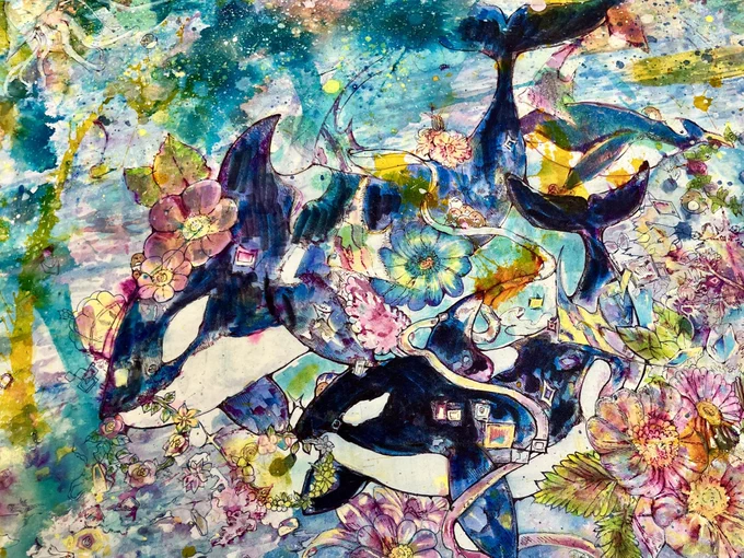 花が咲く海を泳ぐシャチたち。 水のきらめきと、色のにじみの中で 小さな命や宝石が漂う幻想の世界を描きました。 透明水彩 / F20 #透明水彩 #watercolor #イラスト #アート
