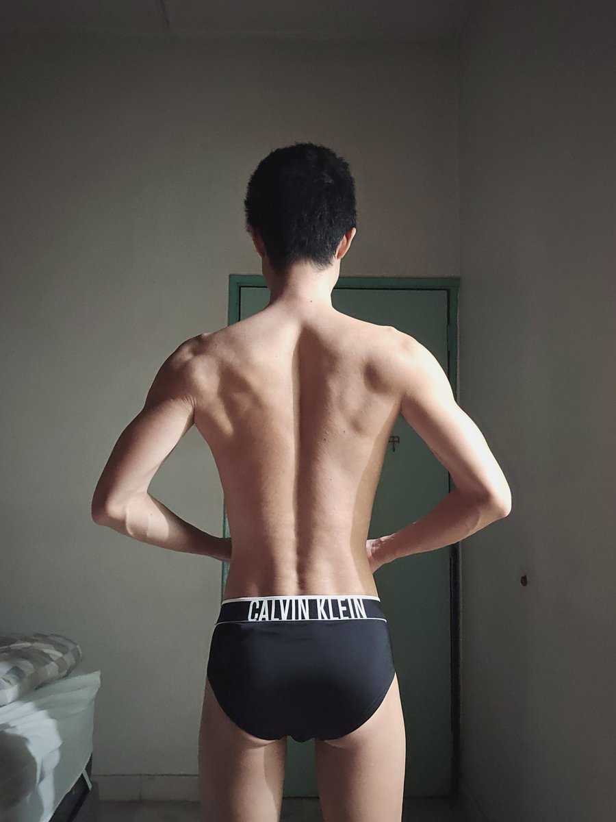 瘦巴巴继续增肌中 tweet media