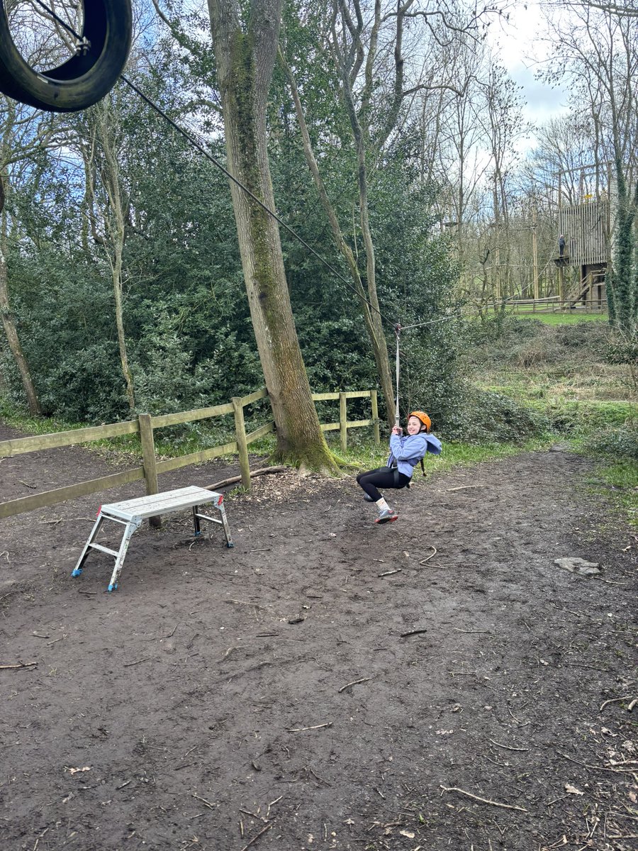 Mr Giles tweet media