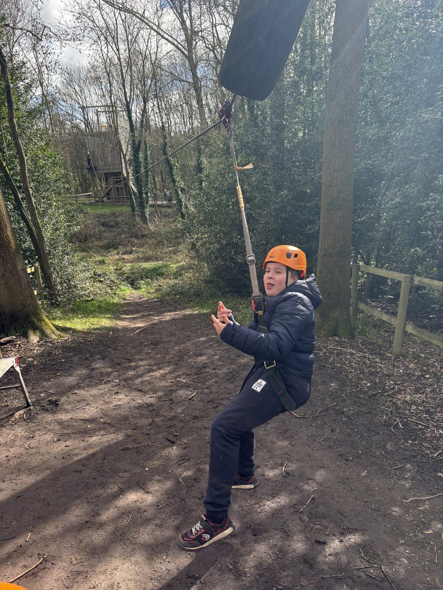 Mr Giles tweet media