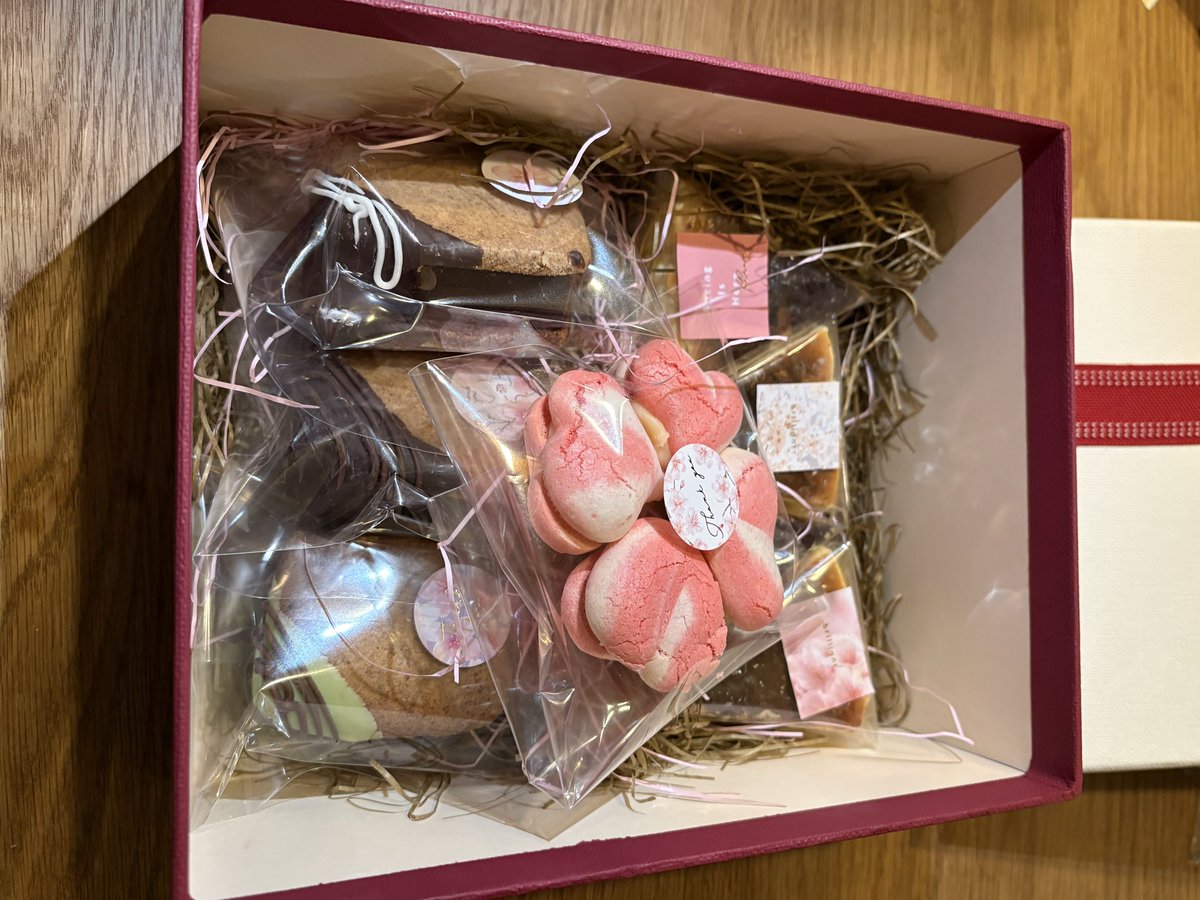 たくい tweet media