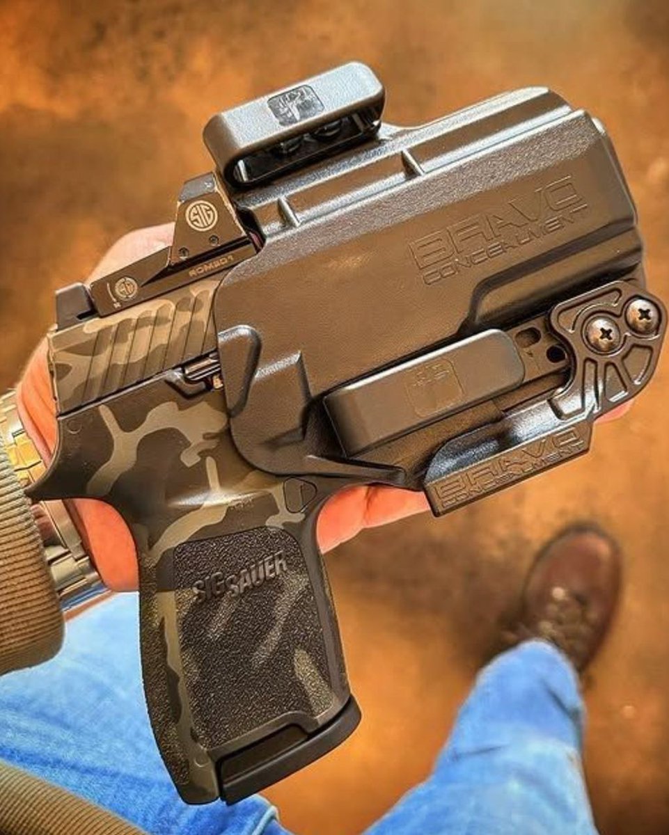 BravoHolsters's tweet image. Sig P320 EDC!

#sig #p320

Photo by @paul2.oh