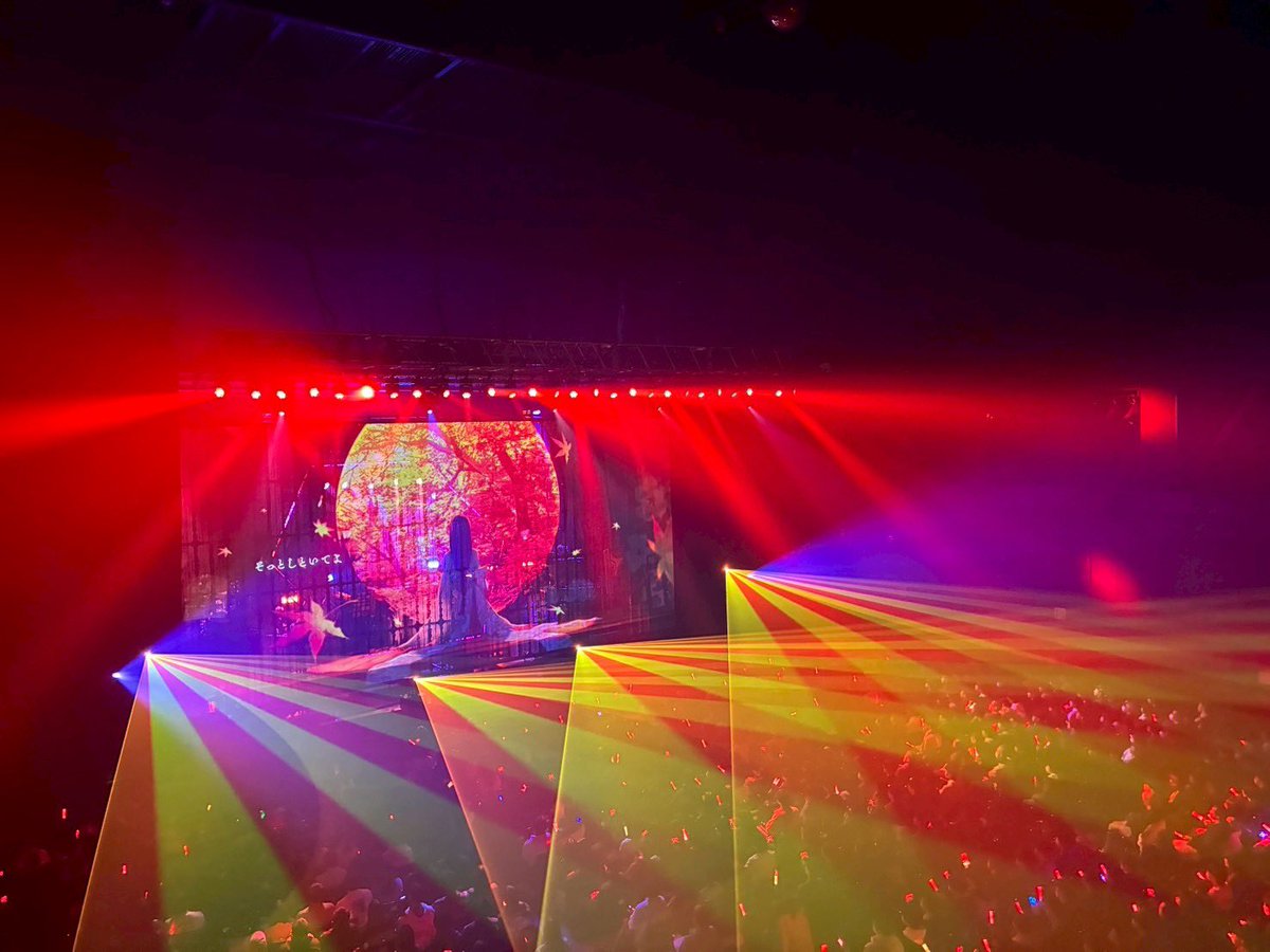 Rokudenashi_nzn's tweet photo. ロクデナシ 3rd Oneman Live「六花」
ツアー2公演目、大阪 Zepp Osaka Baysideの公演にお越しいただきありがとうございました！！🌠

次回は、
4.17(金)東京・Kanadevia Hallの公演です🗼

お楽しみに！☺️

#ロクデナシ #六花 https://t.co/NuVrVgOHnf