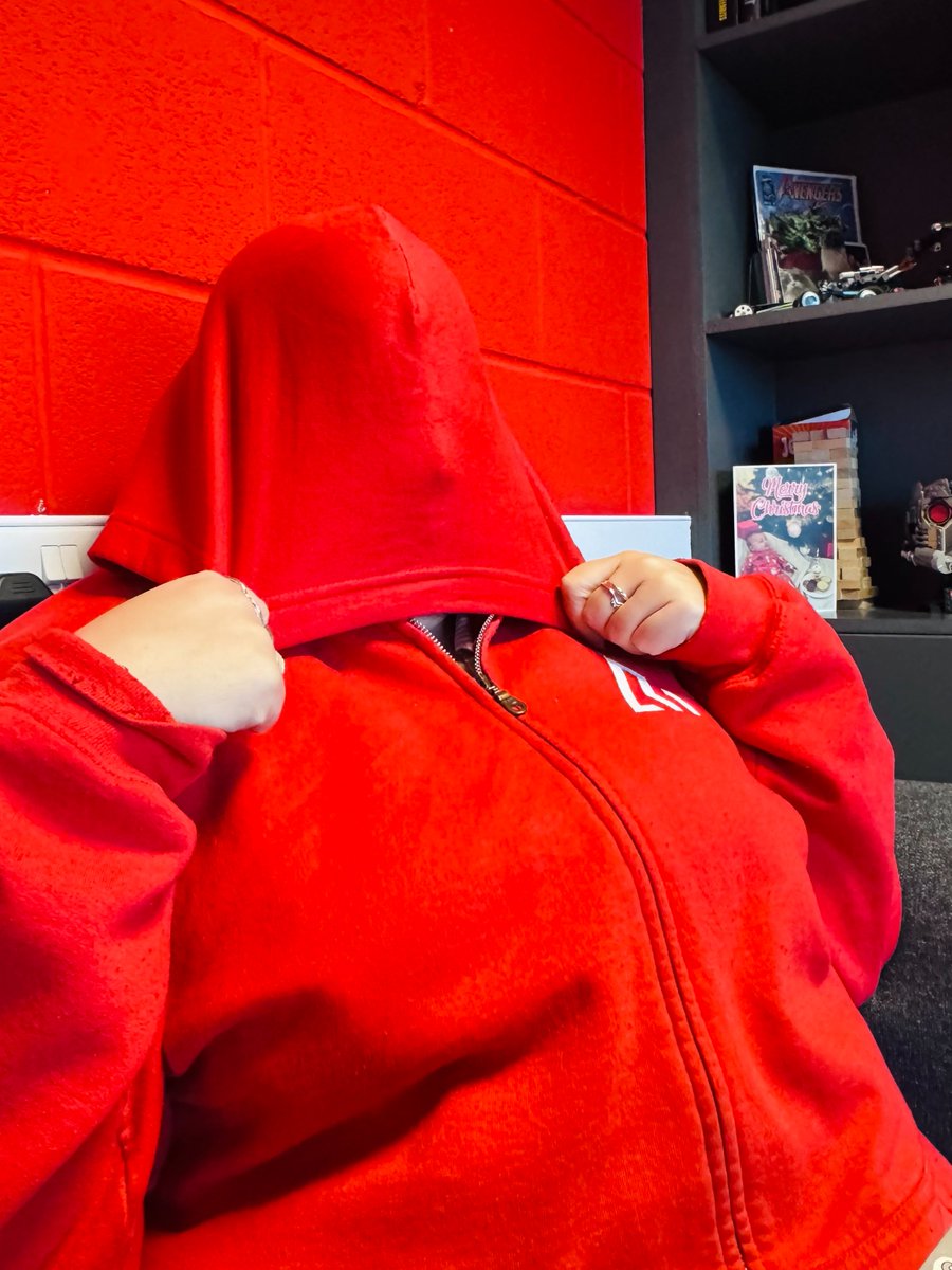 Laser Red tweet media