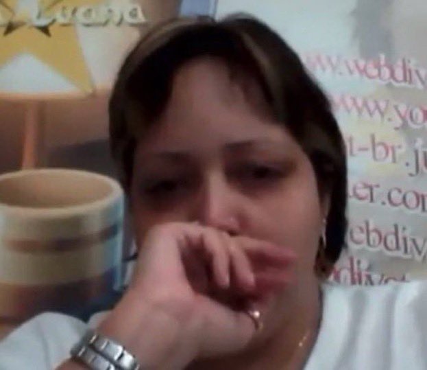 gente desculpa mas vcs vão ter que aceitar que esse album é uma das coisas mais fortes e artisticas que a taylor ja fez apenas coloquem seus fones e apreciem