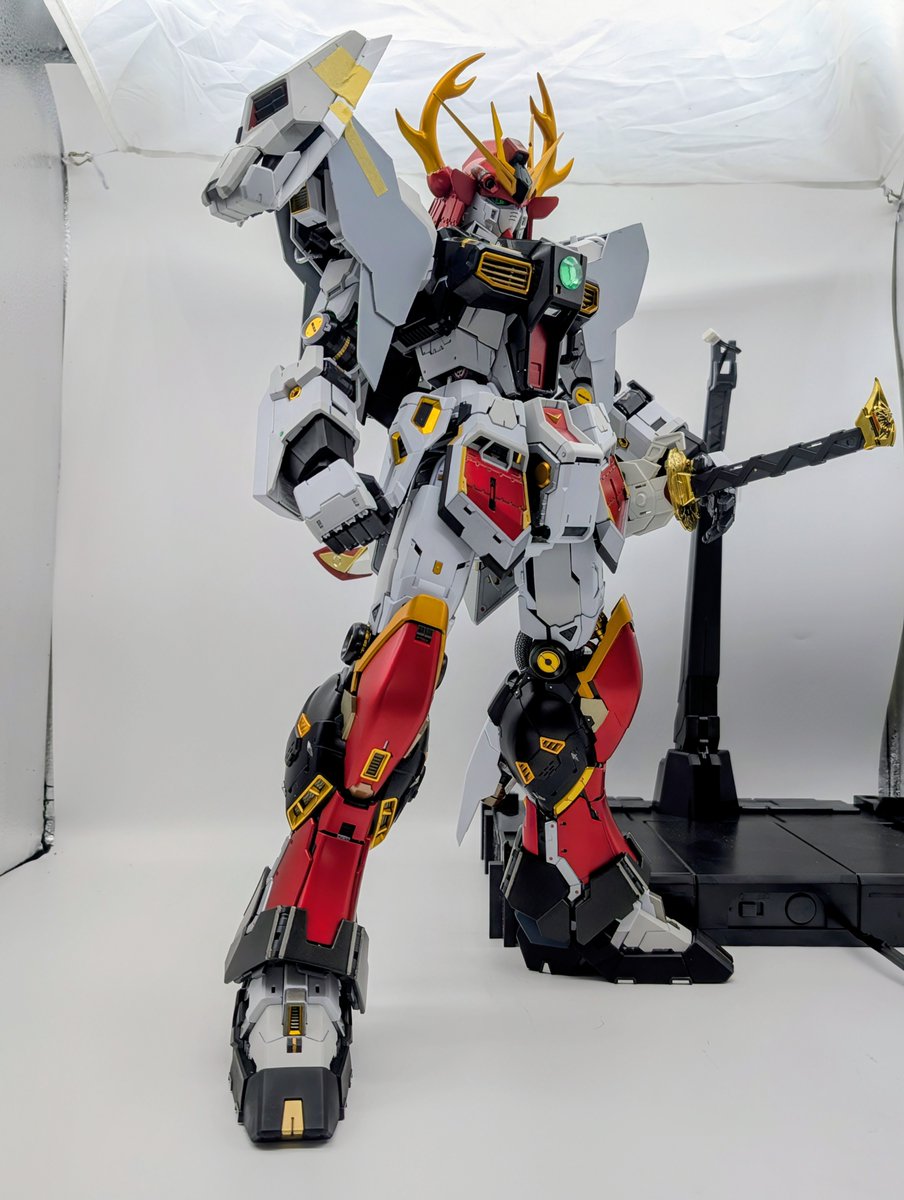 dt0822a's tweet photo. 肩鎧に着手 https://t.co/ISE84fbZuK