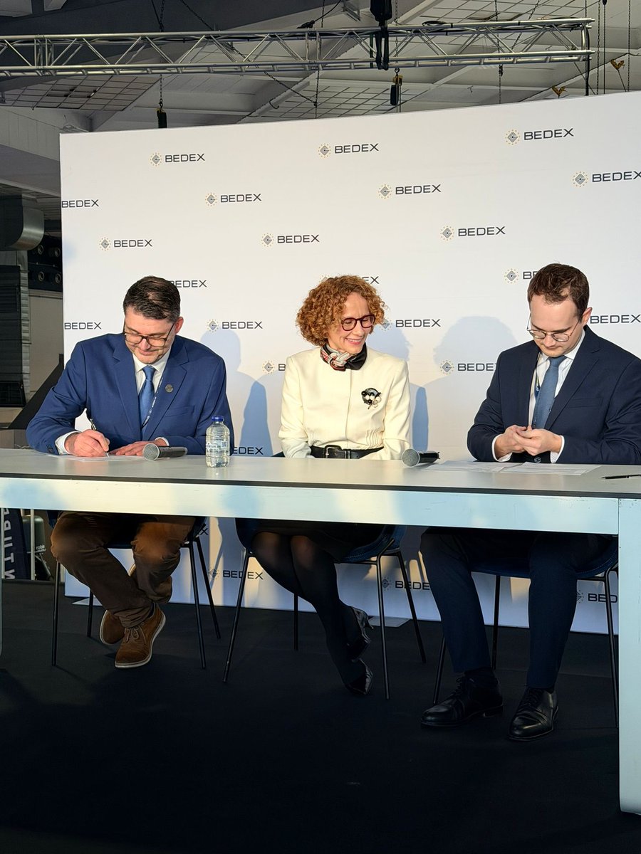 Radmila Shekerinska tweet media