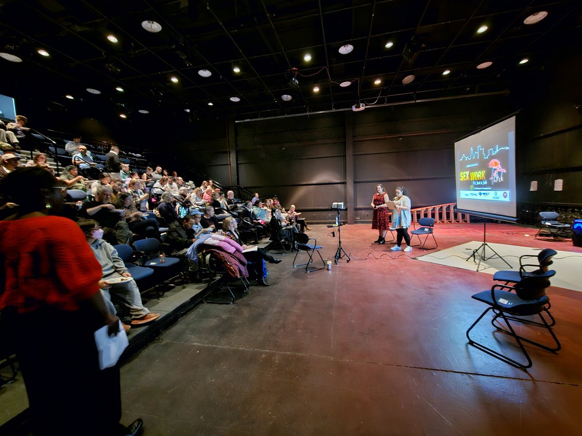 Alex Vitale tweet media