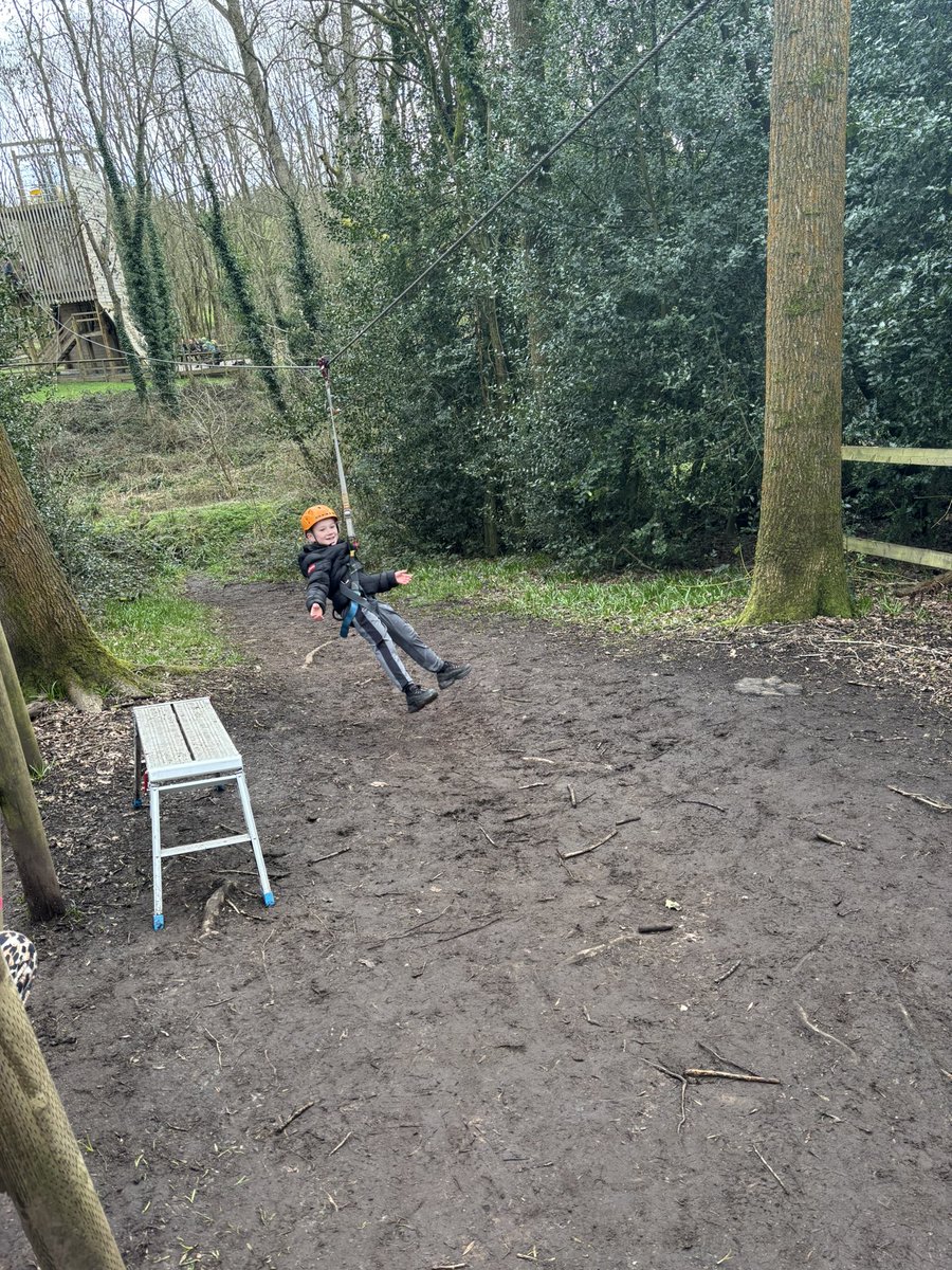 Mr Giles tweet media