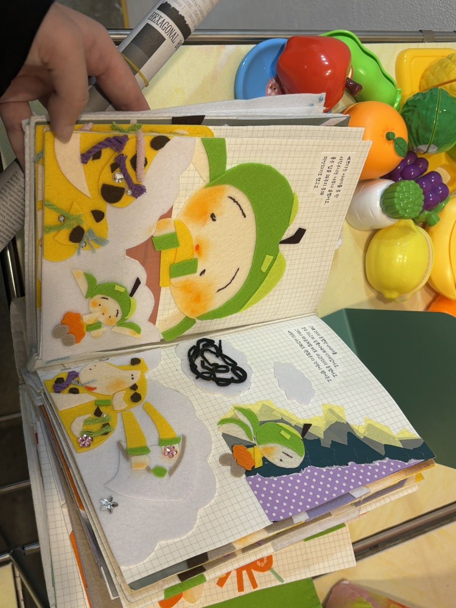 누아랫 Noirat tweet media