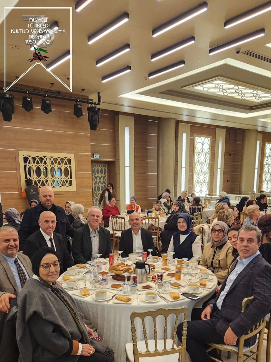 RumeliDernegi's tweet photo. BİZ KOCAMAN BİR AİLEYİZ
BIZE KATILAN TÜM DOSTLARIMIZA
AİLELERİMİZE CANI GÖNÜLDEN TEŞEKKÜR EDERİZ
IFTARIMIZDAN KARELER https://t.co/WFovAmAUKt