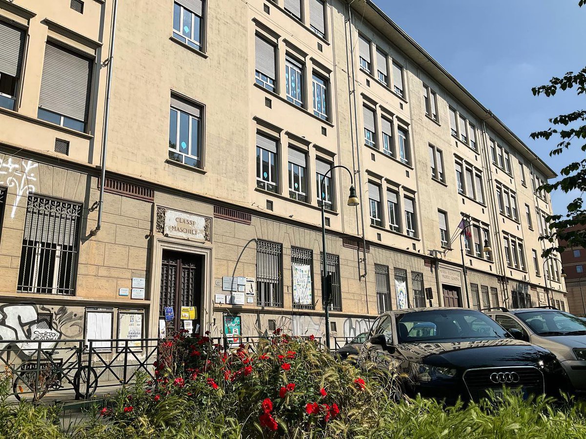 EdoardoArpaia's tweet photo. La scuola Edmondo De Amicis dell’Ic Regio Parco inaugurerà a maggio il nuovo museo scolastico ARCA: un importante progetto educativo e di rigenerazione urbana.
https://t.co/XaHJtd9qHt

#edmondodeamicis #torno #icregioparco #museodellascuola https://t.co/cyaKTH80tj