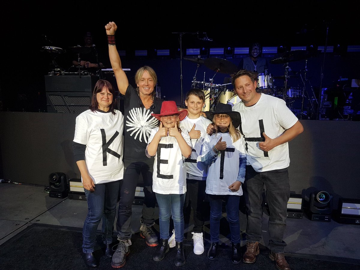 LMccreanney's tweet photo. @ARCountry @KeithUrban @C2Cfestival Would be great to see him again!! https://t.co/1tzFqgsm0x
