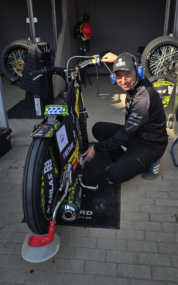 Raf Lewicki tweet media