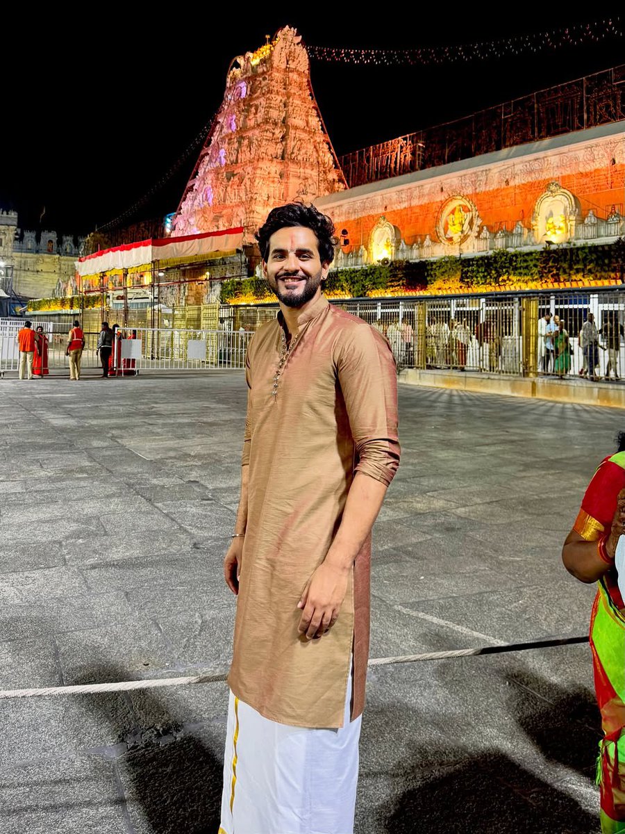 Only Fukra 🎀 tweet media