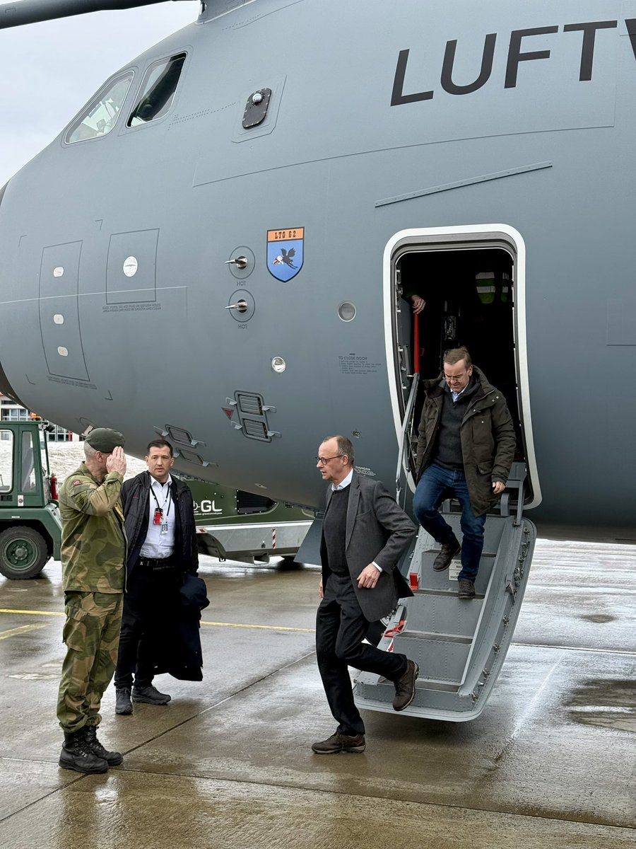 Hans von der Burchard tweet media