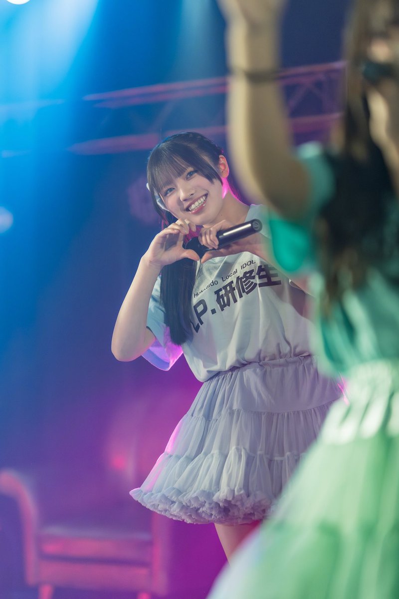 LP研修生 あゆ tweet media