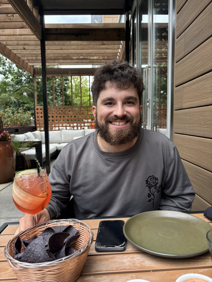 Bunny ᥫ᭡ tweet media