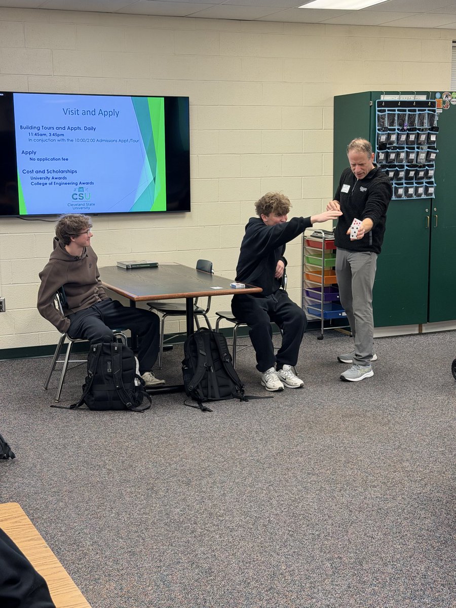 Mr. Kukarola tweet media