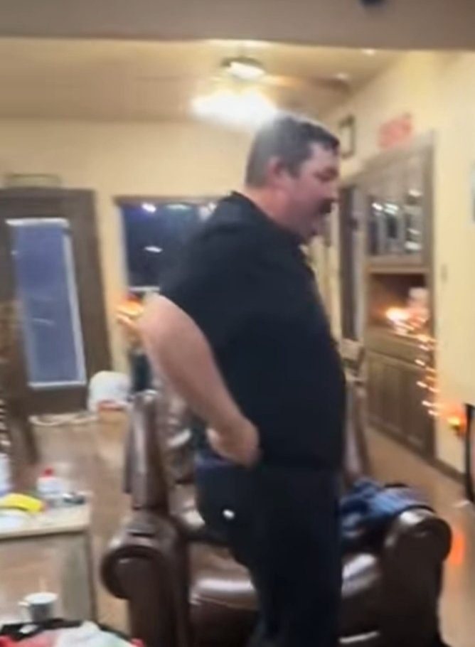 Markelbaz tweet media