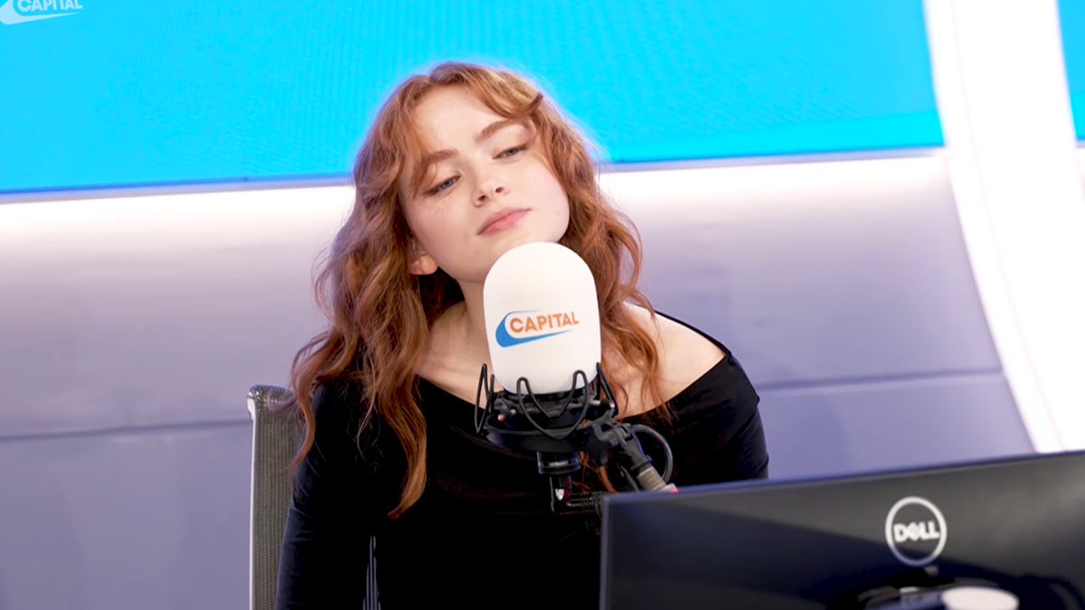 sadie sink posts tweet media