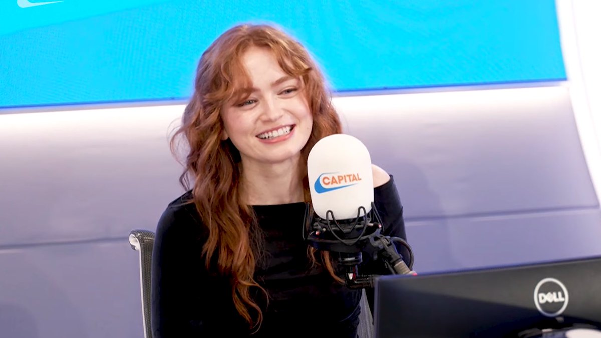 sadie sink posts tweet media