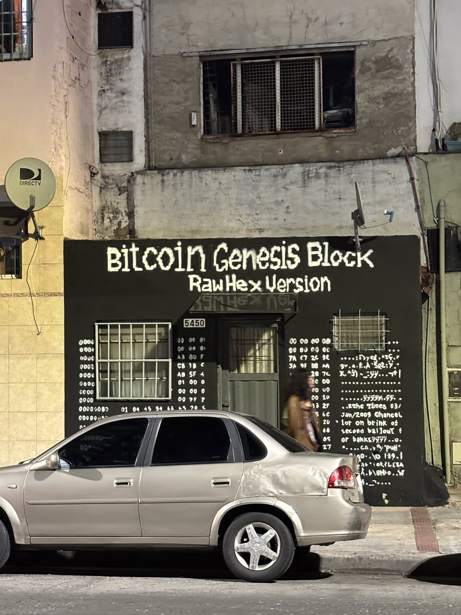 BitcoinNewsCom's tweet photo. In Buenos Aires, 🇦🇷Argentina there's a small building with the Bitcoin Genesis Block painted on front. 

Bitcoin is everywhere. https://t.co/HcIRu2DFBu