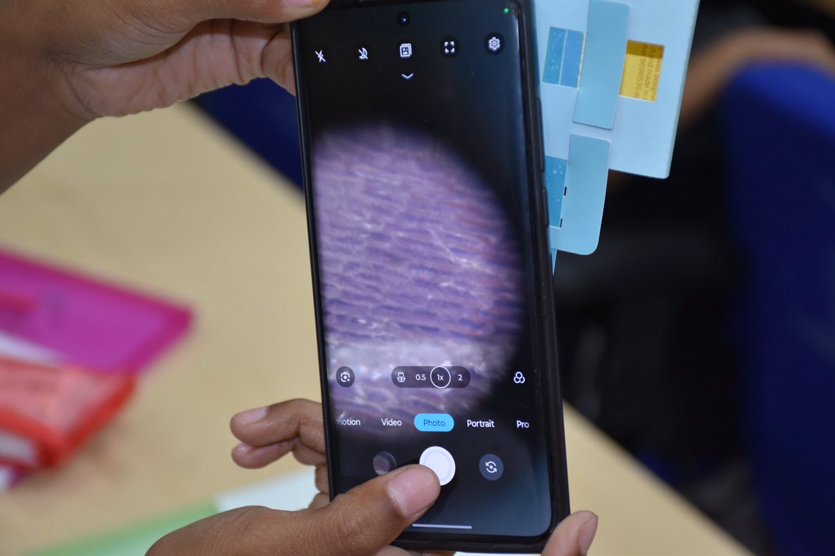 CIMFR_CSIR's tweet image. CSIR-CIMFR organized a one-day program on “Foldscope Microscope” Under CSIR-JIGYASA on 13 March 2026 at Barwa Road Campus, Dhanbad, for 28 students along with 2 teachers from Sanskriti Vidya Mandir High School, Digwadih.

#Foldscope #ScienceEducation #HandsOnLearning