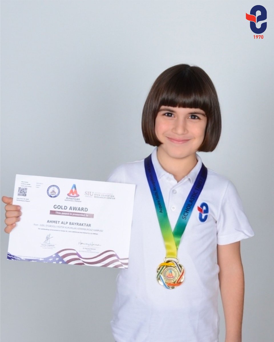 Matematikte Dünya Başarısı!

Kemerburgaz İlkokulu 3-A sınıfı öğrencimiz Ahmet Alp BAYRAKTAR, American Mathematics Olympiad’ta gösterdiği üstün başarıyla altın madalya kazandı.
Öğrencimizi tebrik ediyor ve başarılarının devamını diliyoruz!

#EğitimEyüboğlu #EyüboğluGençleri