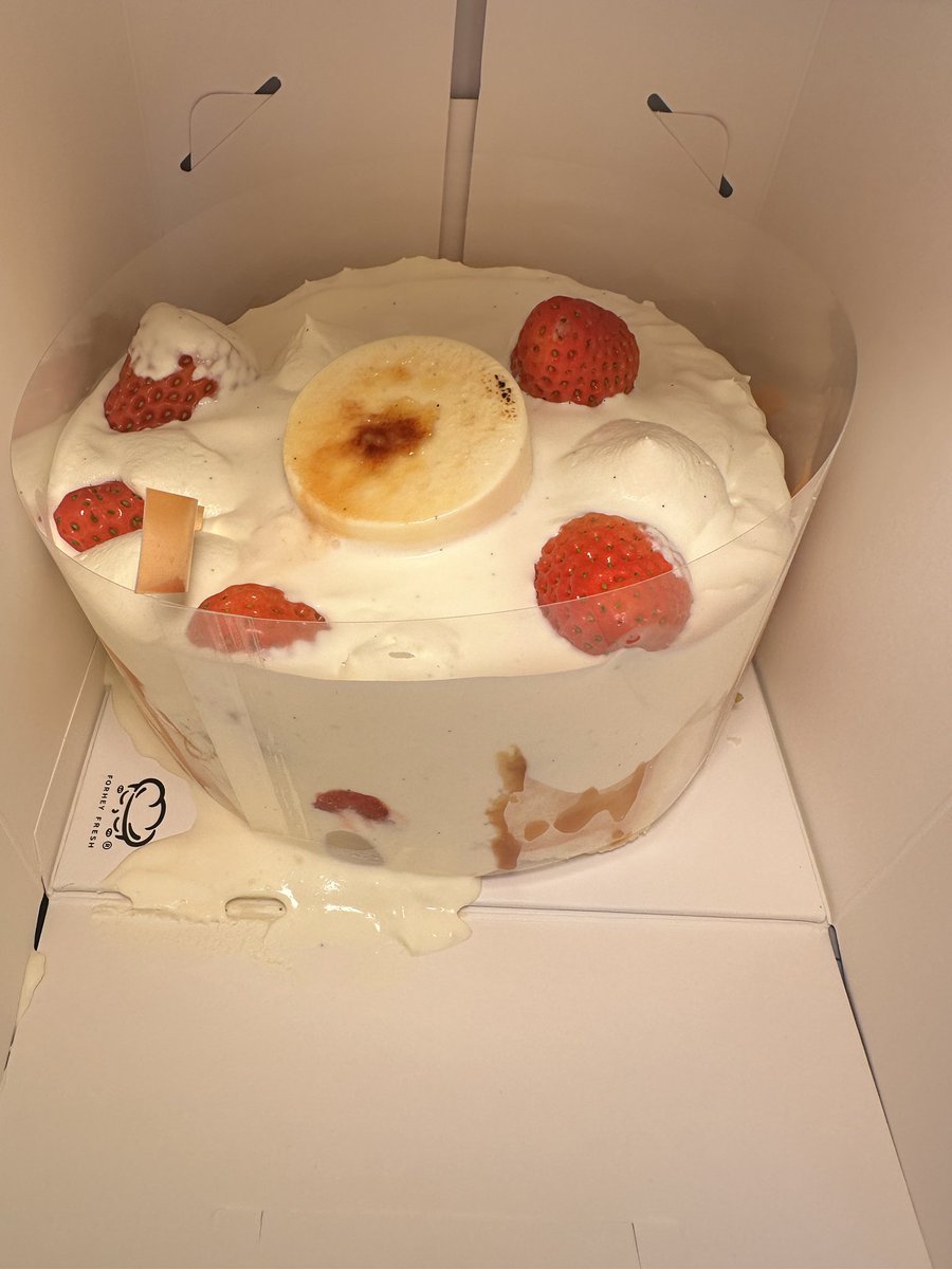 SweetieKiki tweet media