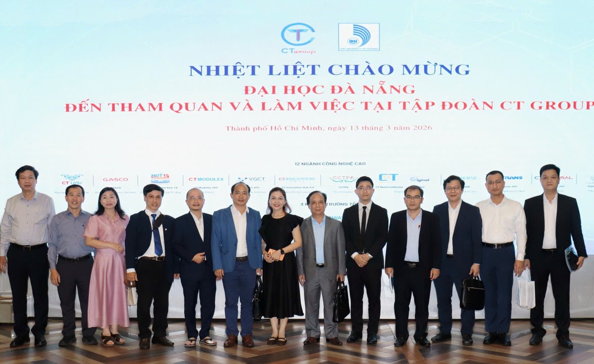 tapdoanctgroup's tweet photo. CT GROUP VÀ ĐẠI HỌC ĐÀ NẴNG KÝ KẾT HỢP TÁC PHÁT TRIỂN NHÂN LỰC VÀ KHOA HỌC CÔNG NGHỆ
#CTGroup #DaiHocDaNang #CoopProgram #DoiMoiSangTao https://t.co/SnJDfhdM87