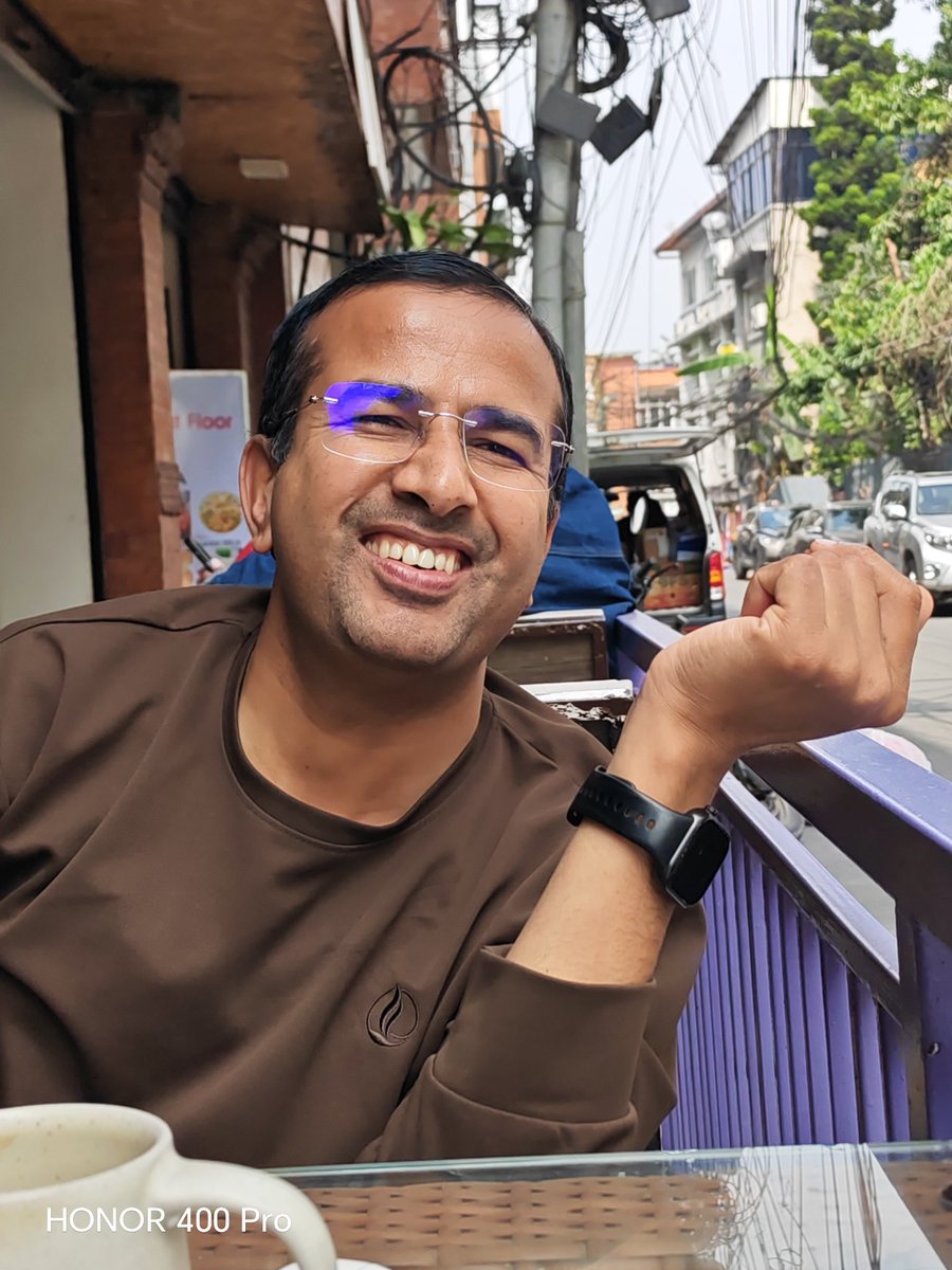 gyanenkhadka's tweet image. यति भएपछि पुग्छ होइन त ? #nepal #laugh #socialmedia #photo #coffee #love 😆😁