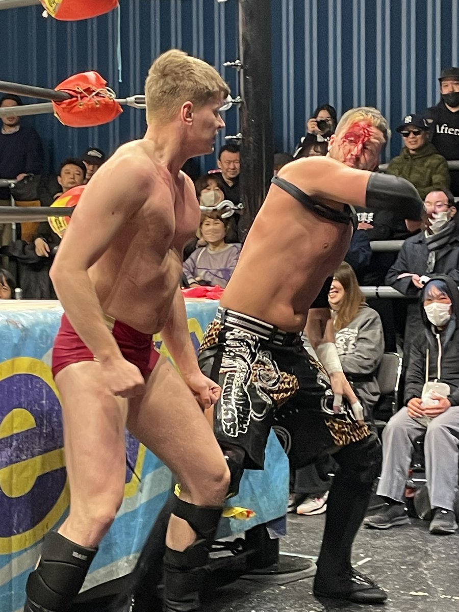 taku_pai's tweet photo. ポーランド🇵🇱のハードコアプロレス
PpWをチェックしにTOKYO SQUARE in Itabashiに行ってきた

初めての会場だったがリング近くてみやすくていい会場

内容も全試合ハードコアで楽しかった

Dziękuję #PpW https://t.co/yhNyTaWjMY