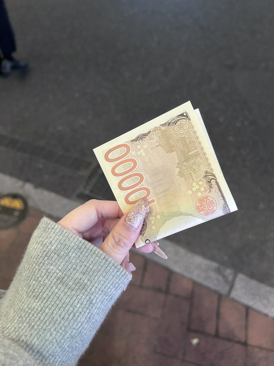 こめた tweet media