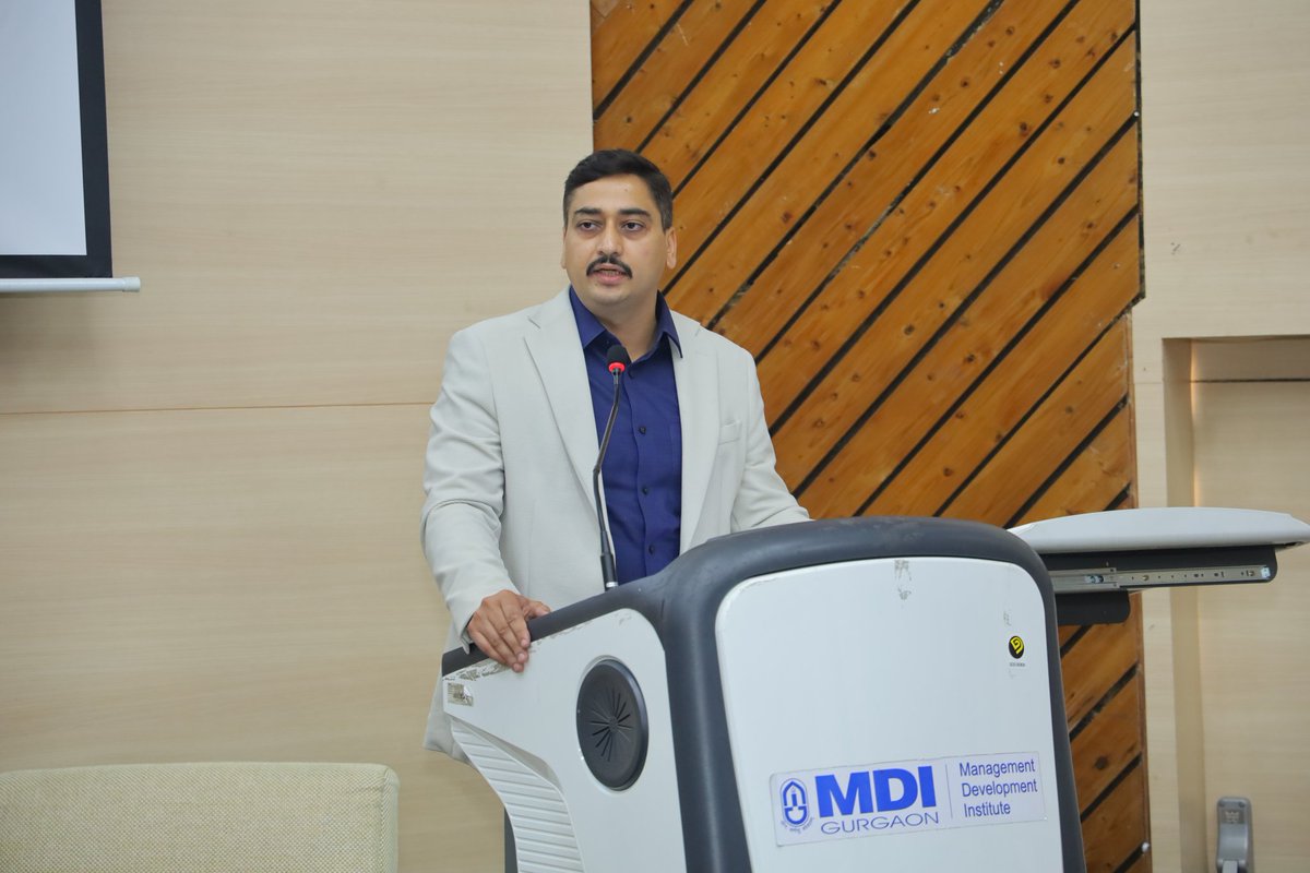 RajeshMohan102's tweet photo. On International Women day shared my views on road safety at MDI Gurgaon. Research shows that women are safer drivers even then they are stereotyped negatively on social media. Safe driving saves lives. 
#roadsafet #WomensDay #police
#traffic https://t.co/XaPJaMzh5Y