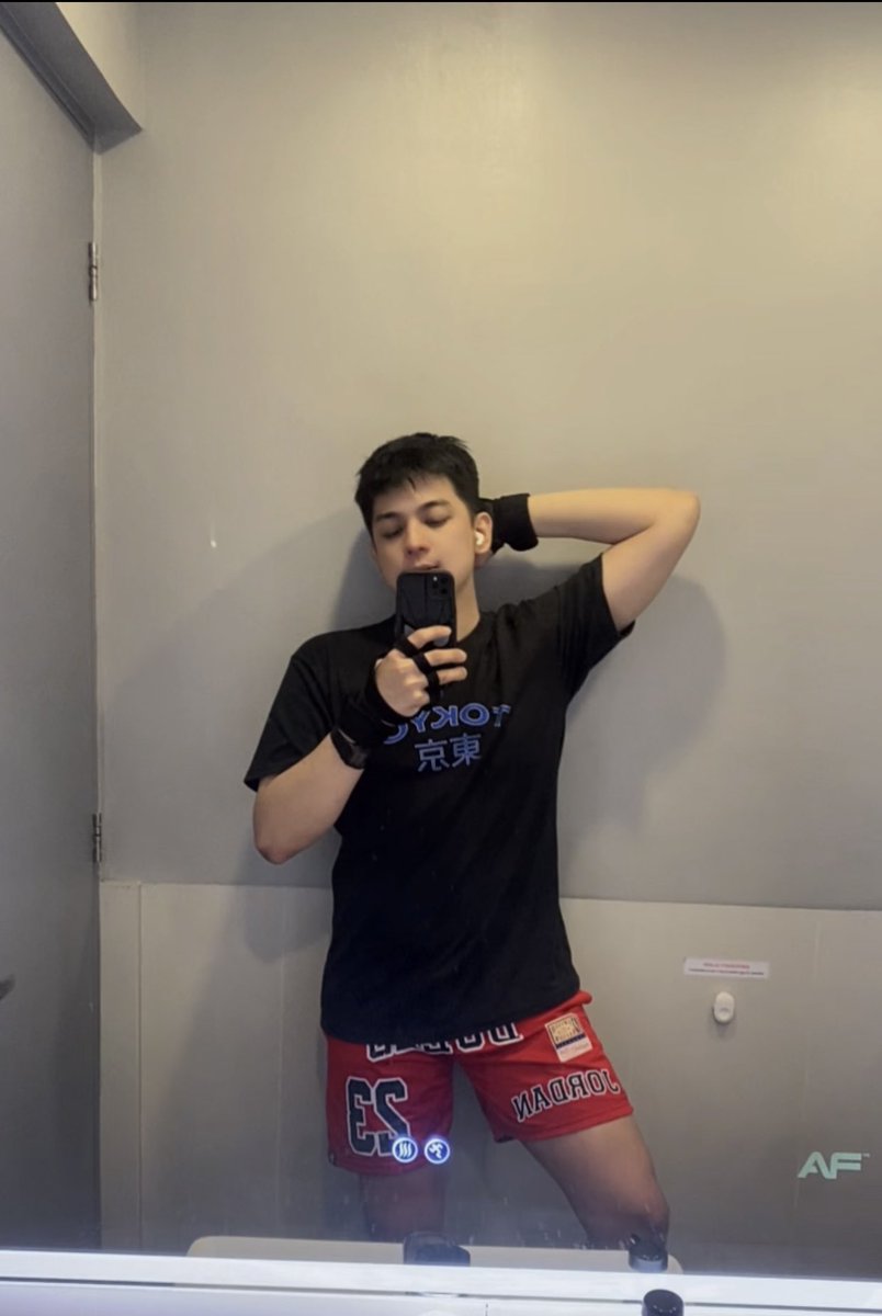 ᵏⁱᵈᵈᵒ tweet media