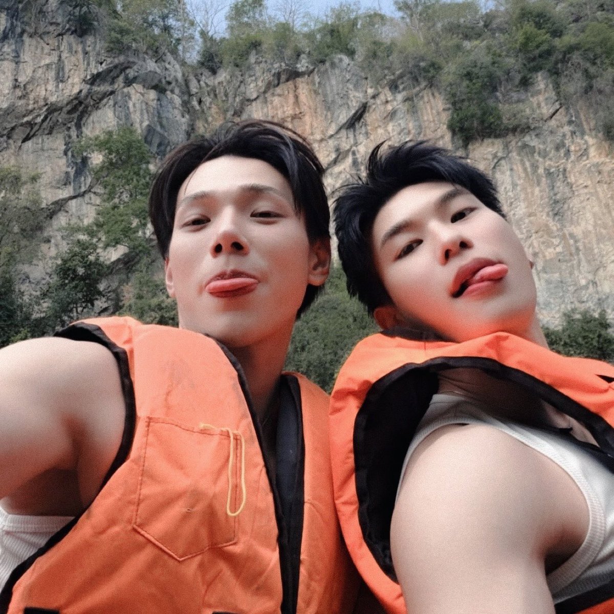 avadakkkedavra's tweet photo. ฉันสามารถพูดคำนั่นได้ไหม คือเกย์มาก https://t.co/KYnwy3det4