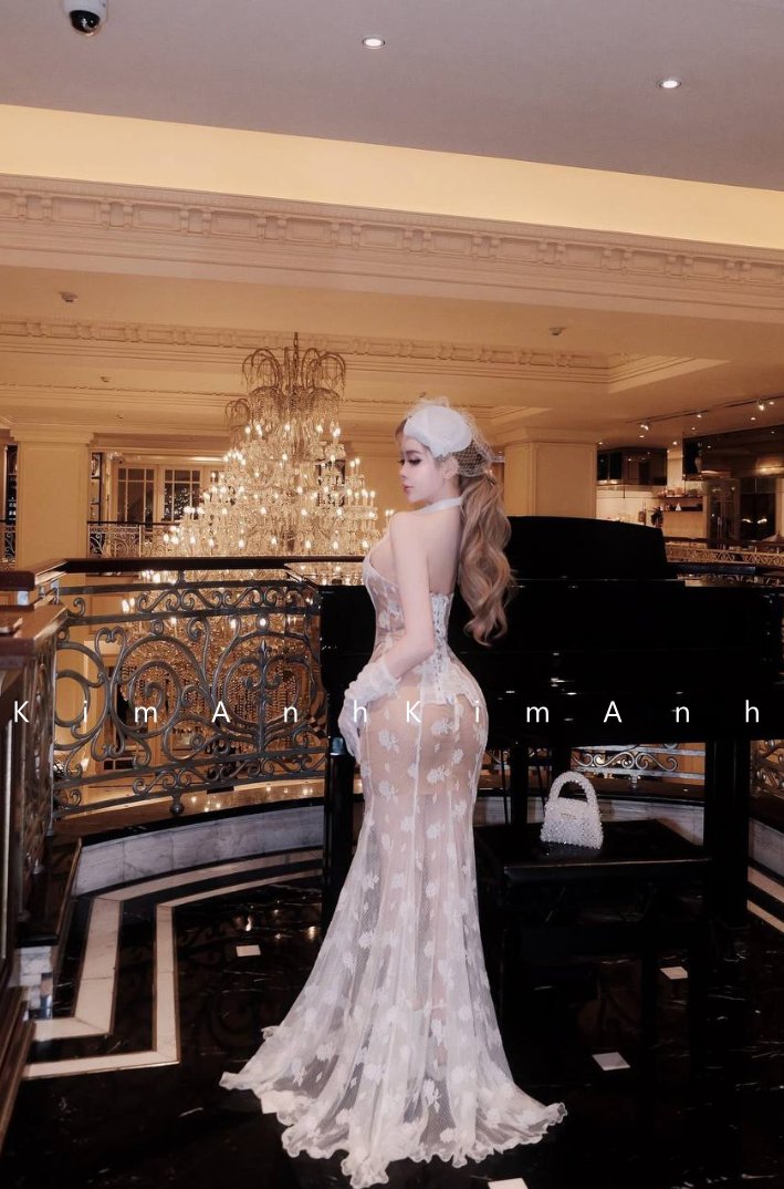 tanderso14's tweet photo. Lương chưa đ ủ đóng tiền nhà, nhưng thần thái thì cứ như ái nữ hào môn…🥹 https://t.co/PNZmNjBn9w