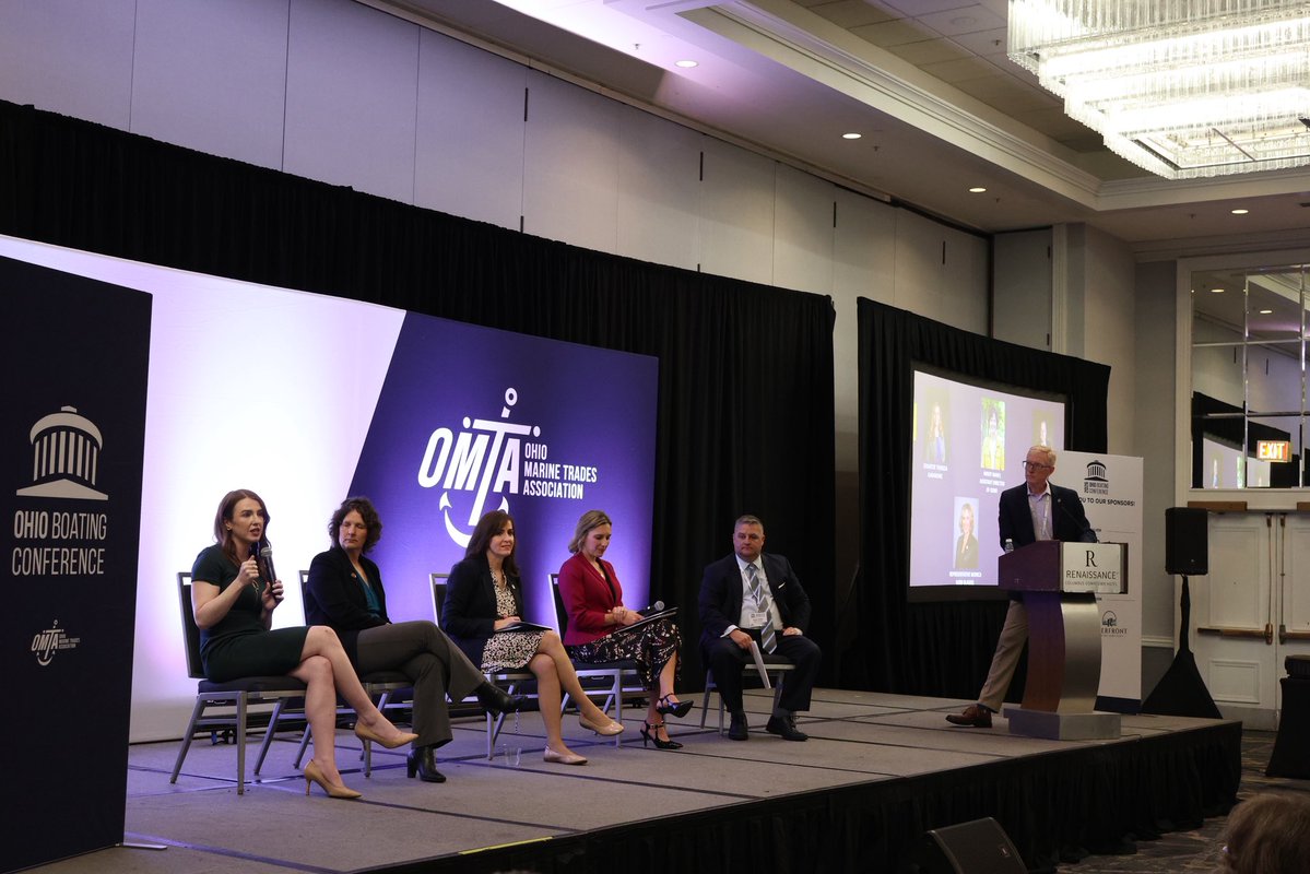 Bride Rose Sweeney tweet media